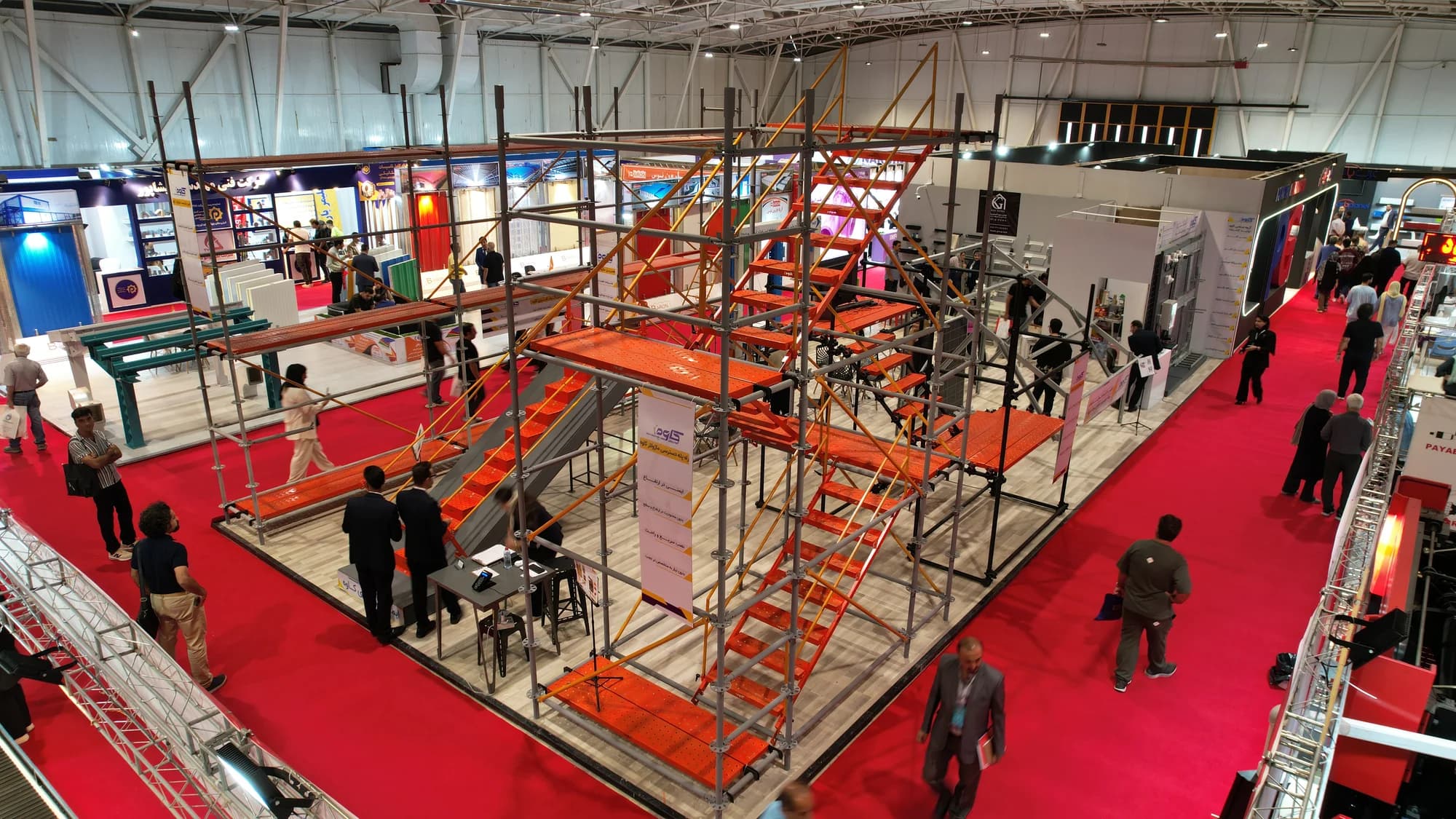 تجهیزات گروه صنعتی کاوه در پروژه‌های ساختمانی